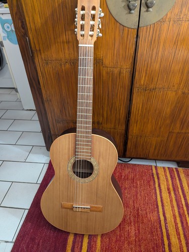 Guitare classique almansa - classique, 4/4